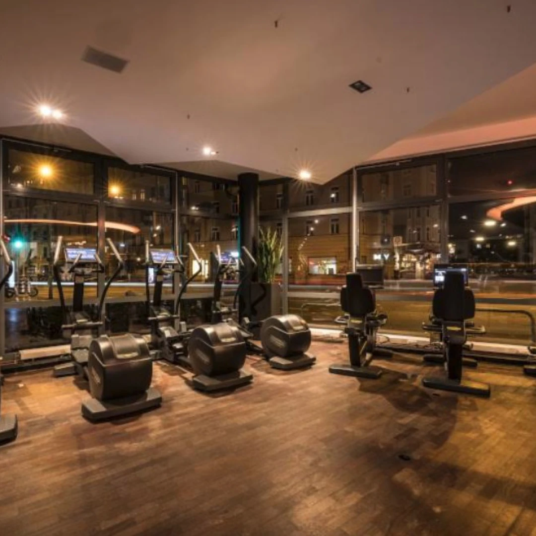 de_Gyms_FitnessFirstMünchenSendling_1
