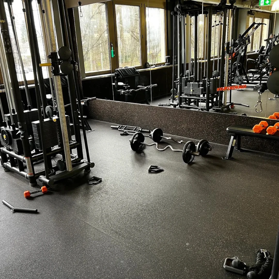 de_Gyms_FitXMünchenNeuperlach_2