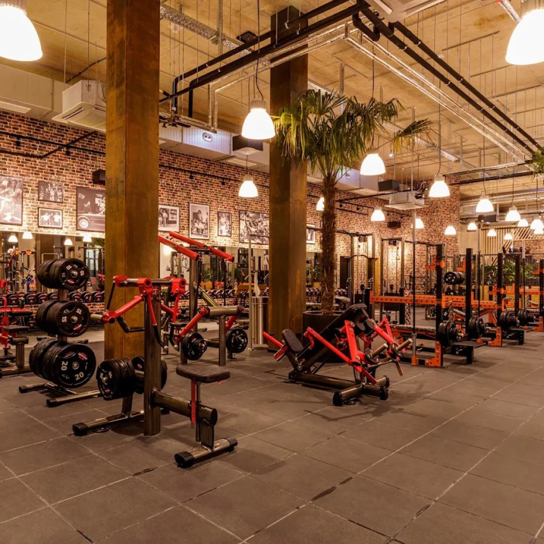 DE_Gyms_Gold'sGymMünchen_1
