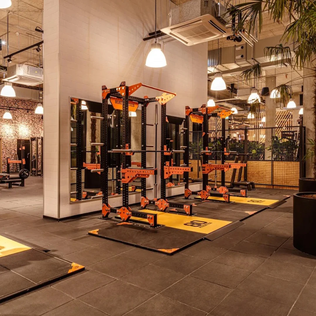 de_Gyms_Gold'sGymMünchen_0