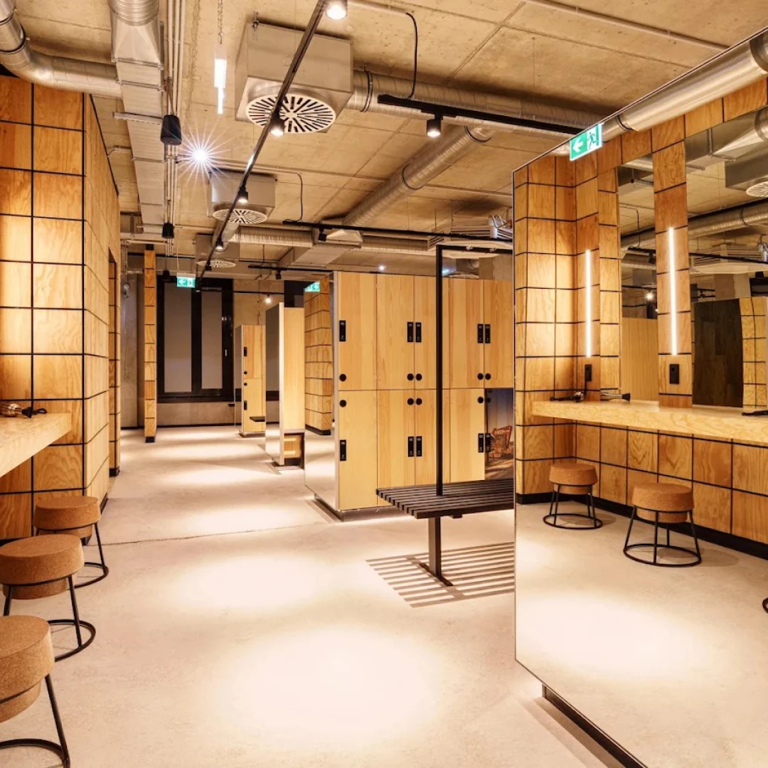 de_Gyms_Gold'sGymMünchen_2