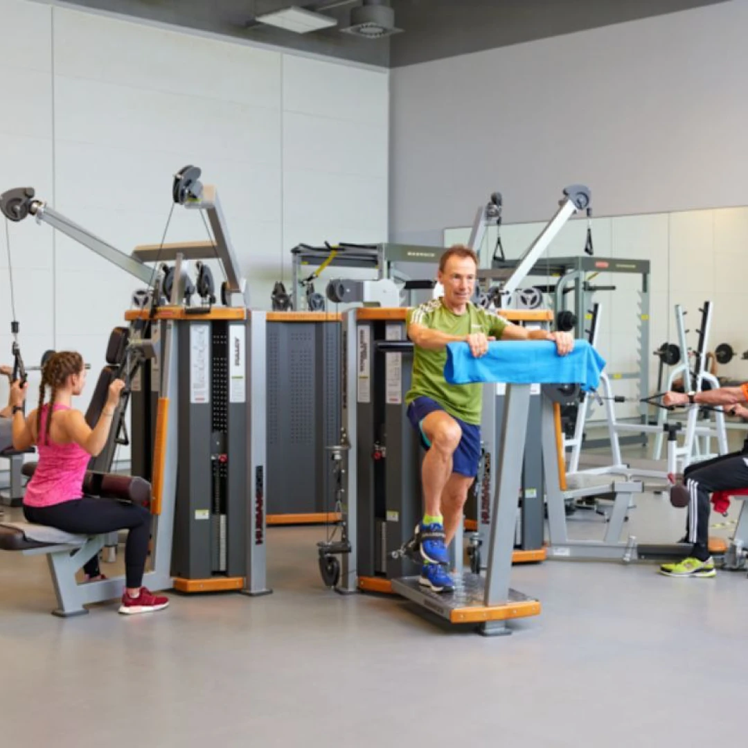de_Gyms_MFitnesscenterOlympiaSchwimmhalle_1