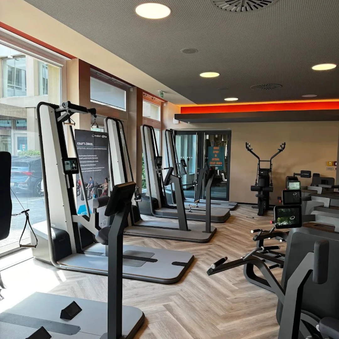 de_Gyms_Maisha‘sMedicalGym_3