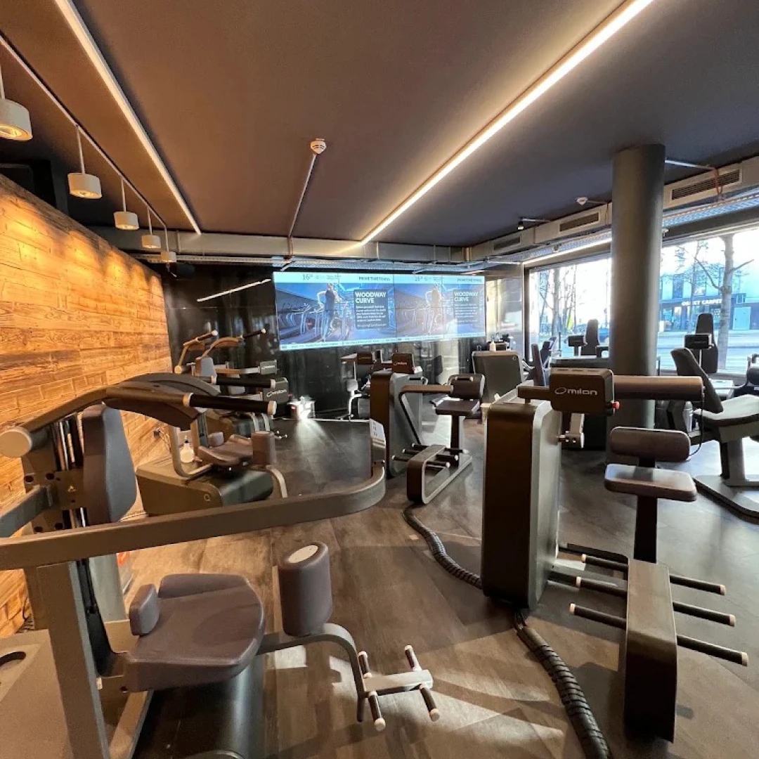 de_Gyms_PrimeTimeFitnessMaximilianstraße_0