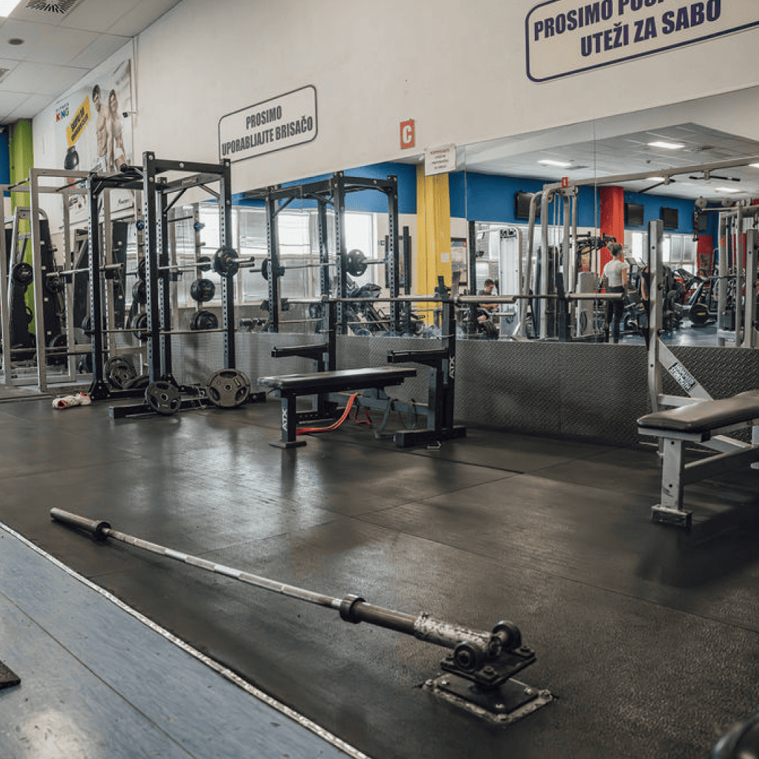 SI_Gyms_FitnesKing_1