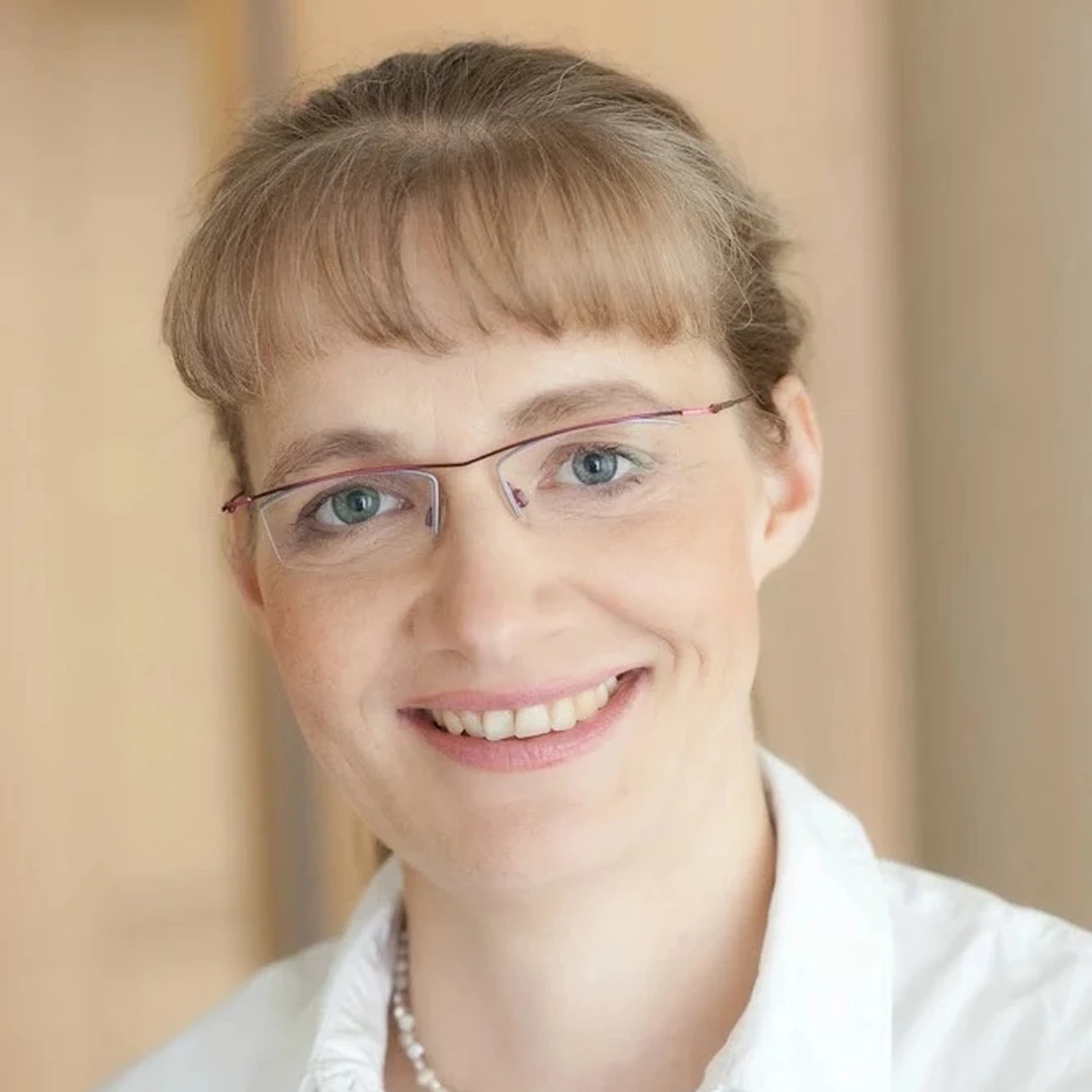 DE_Nutritionists_Dr.BekeRegenbogen_1