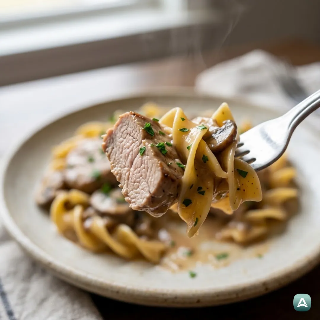 AT_Recipes_SchweinemedaillonsInPilzrahmsauceMitBreitenBandnudeln_2