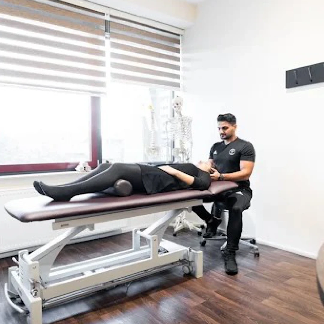 de_Therapists_TherapiumPhysiotherapieWedding_0