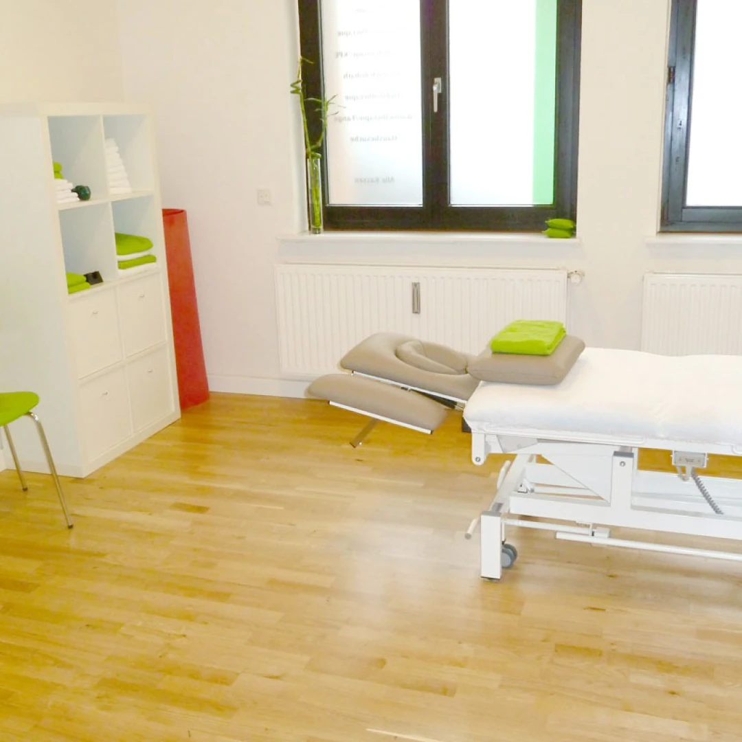 de_Therapists_DiePraxisPhysiotherapie&MassageKöln_3