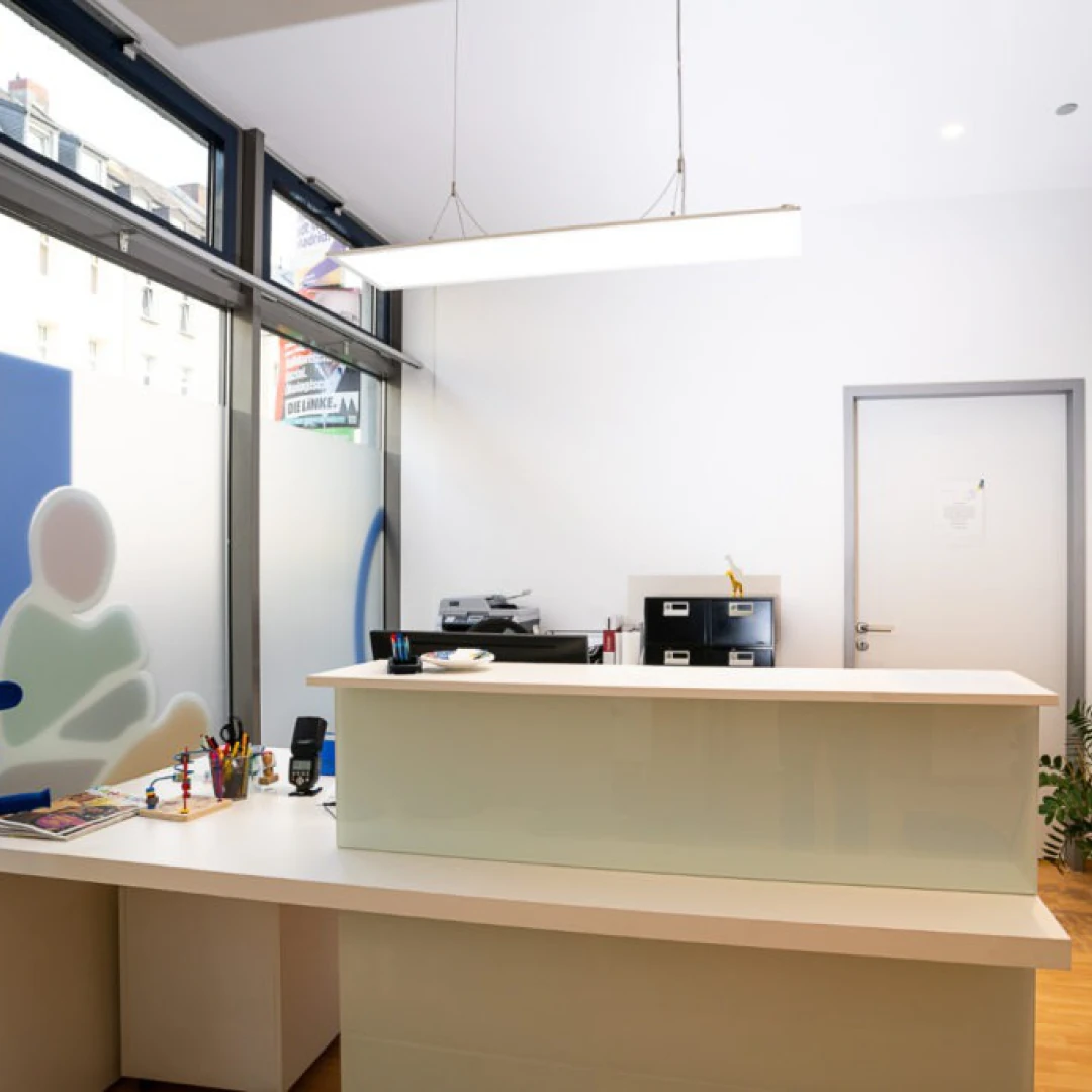 de_Therapists_Mosaik|PraxisFürPhysiotherapie&KinderphysiotherapieKölnNeuehrenfeld_0