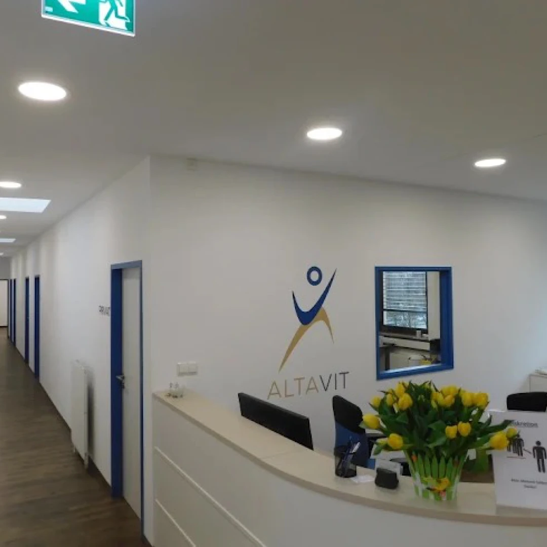 de_Therapists_AltavitPhysiotherapie_1