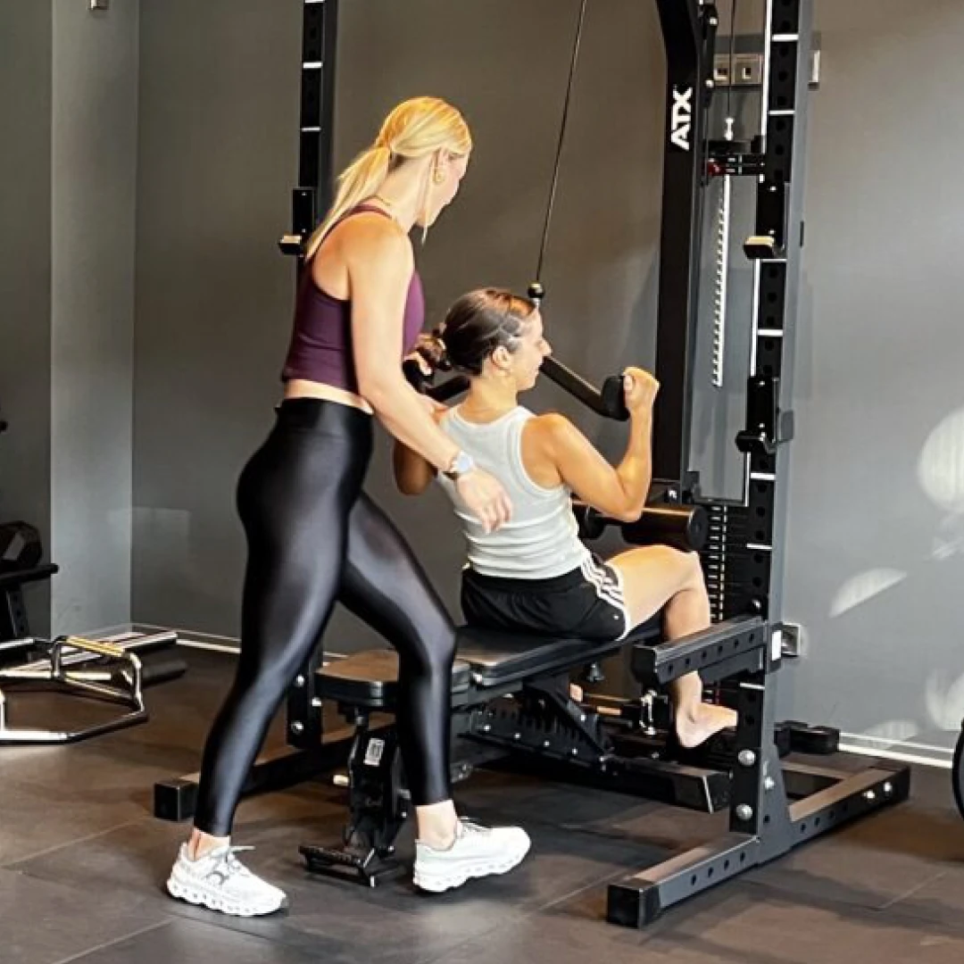 de_Trainers_Women'sLiftLounge_1