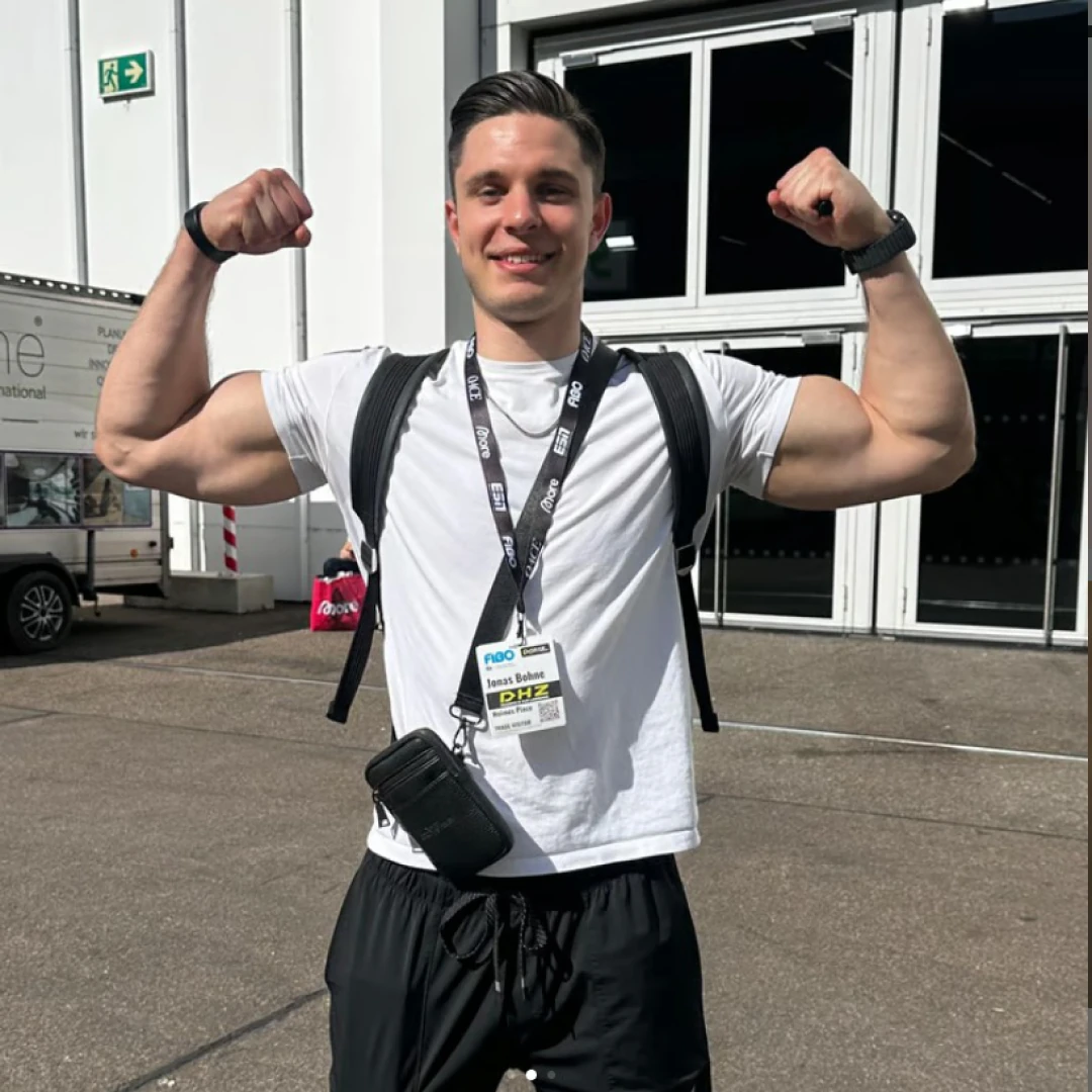 de_Trainers_JonasBohne_0